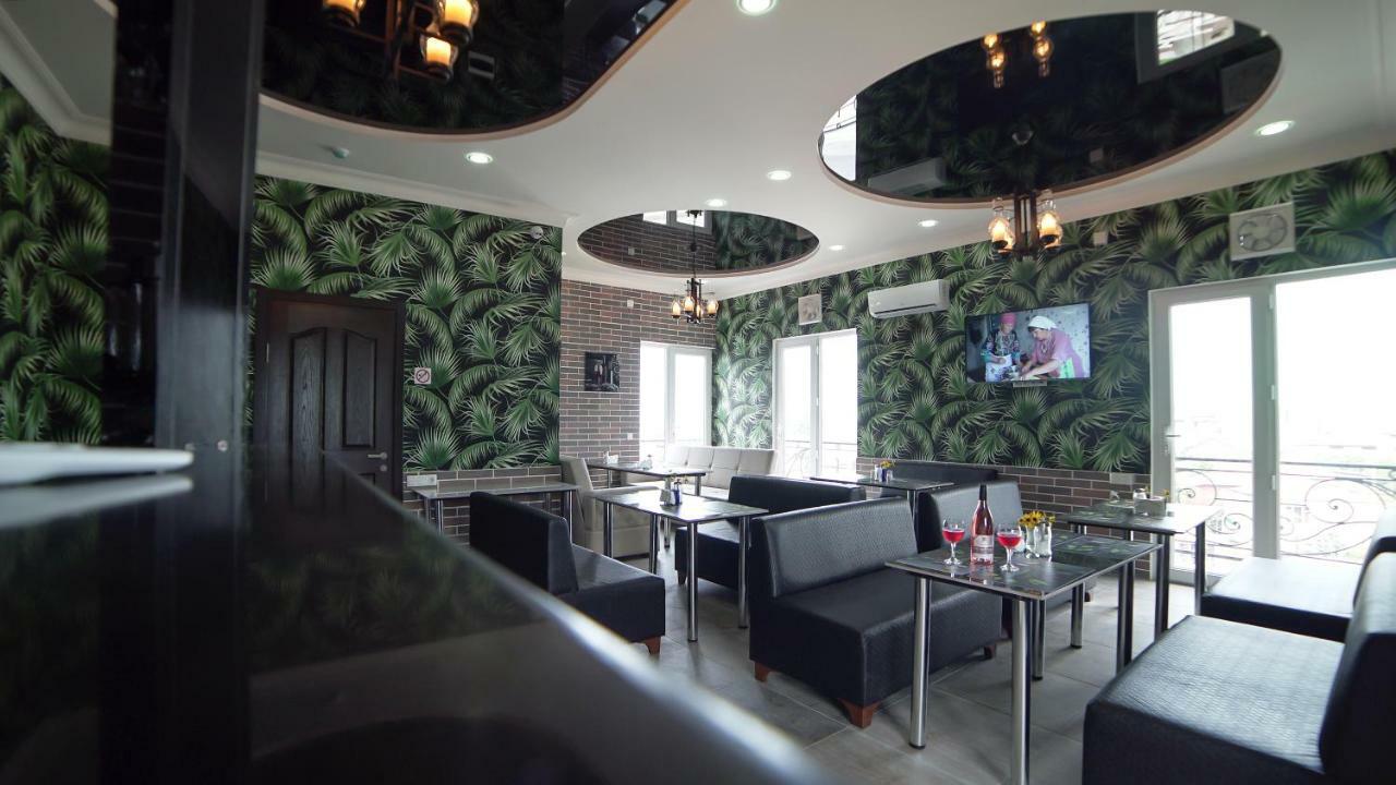 Hotel Progress Batumi Exterior photo